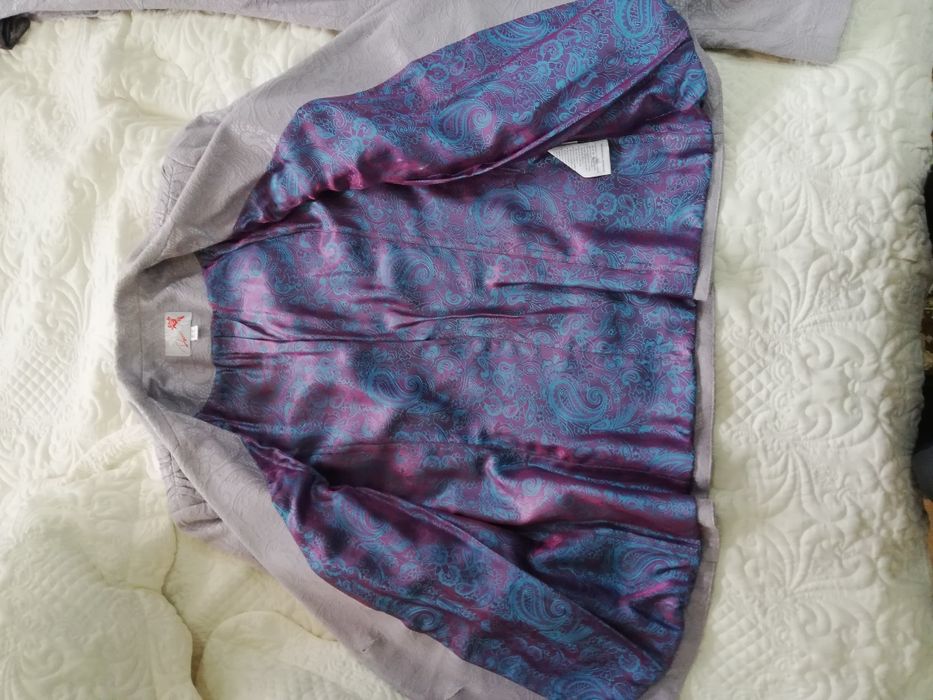 Дамски костюм РОСИ, Български