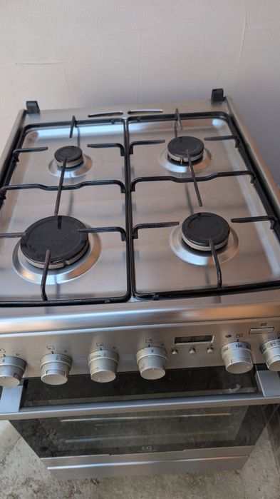 Aragaz Electrolux plită gaz cuptor electric cu ventilatie