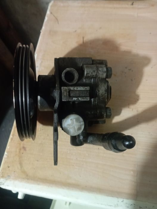 Продам Гур насос