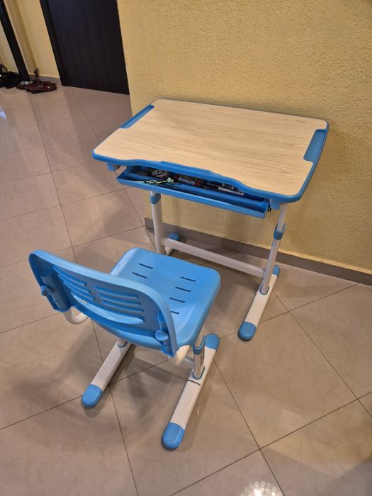 Чин Ergo Tech B207 от RFG - един син и един розов. Цената е за 1 бр.