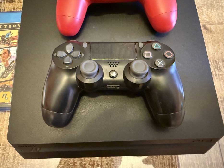 Ps4 slim , 1Tb memorie