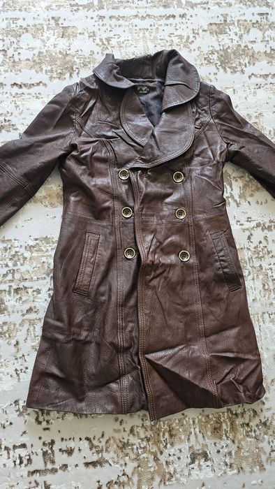 Продаю кожаный плащ