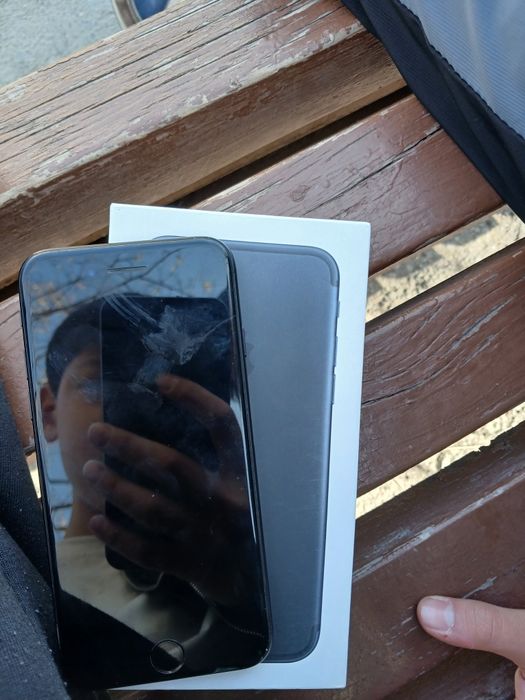 Продам айфон 7 128гб