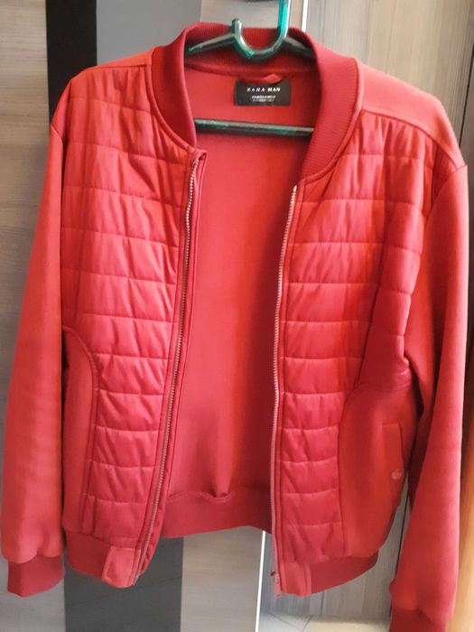 Бомбер от Zara men