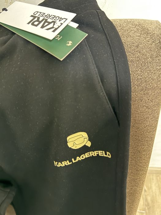 Анцунг karl lagerfeld