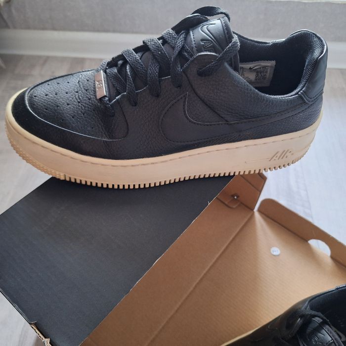 Кеды кеды б/у чёрного цвета