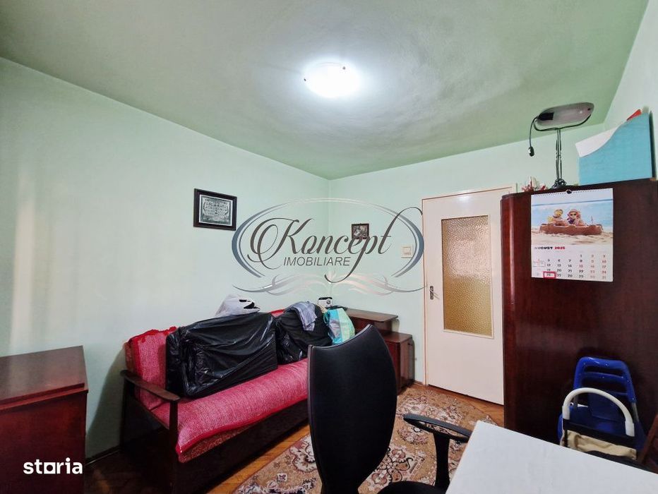 Apartament spatios cu balcon inchis si beci in zona Supeco