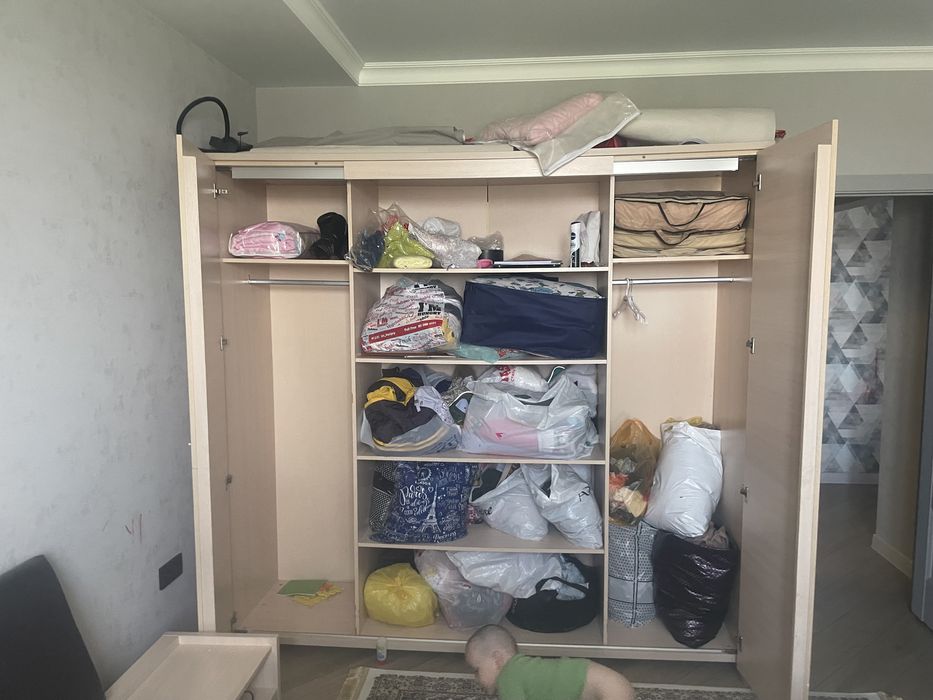 Шкаф ( шифоньер) купе