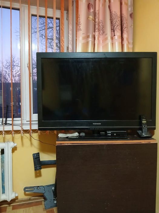 Продаю телевизор бу