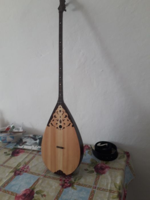 Продам домбру сувенирную