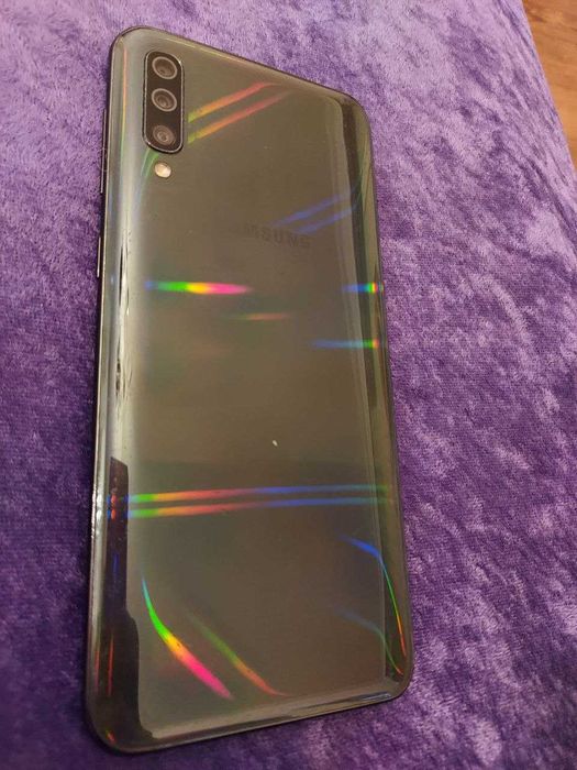 SAMSUNG Galaxy A50 SM-A505FN/DS с 2 сим карти , НЕРАБОТЕЩ за части!