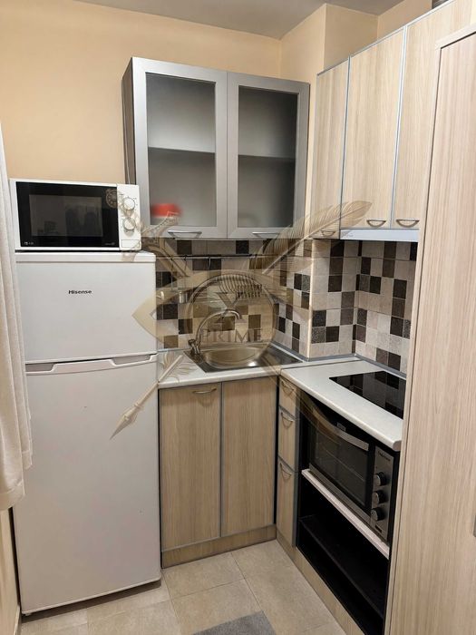 Дава се под наем Едностаен апартамент в Варна, Център - 40 кв.м за 400 € - Снимка #2