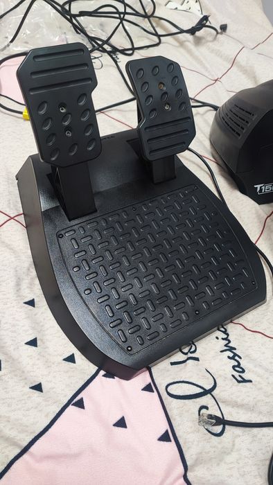 Volan Thrustmaster t150