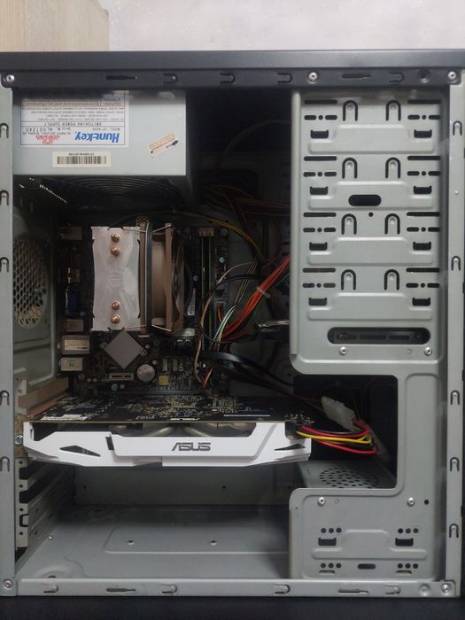 Срочно продам Комплект компютер