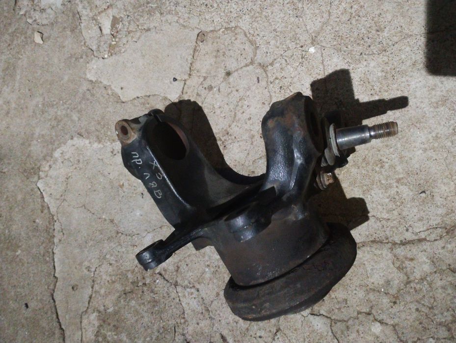 Х3 Е83 преден ляв шенкел