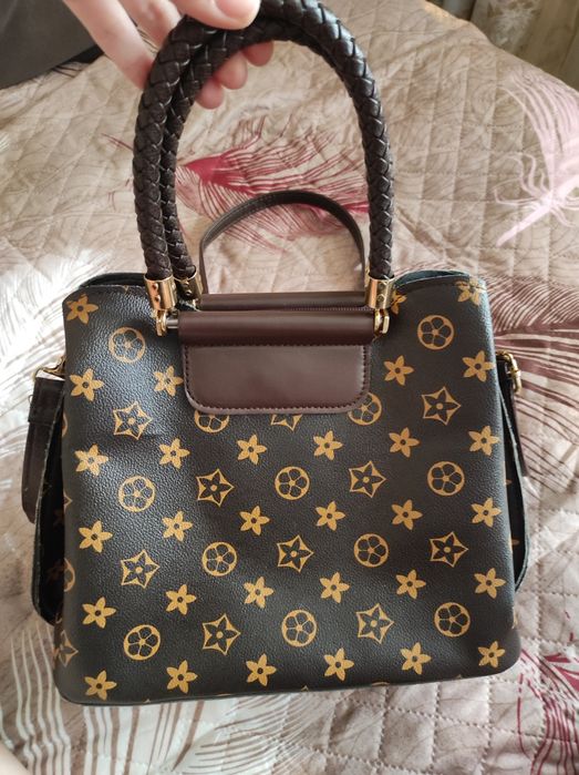 Обувь 36 р и сумки за Рафаэлло