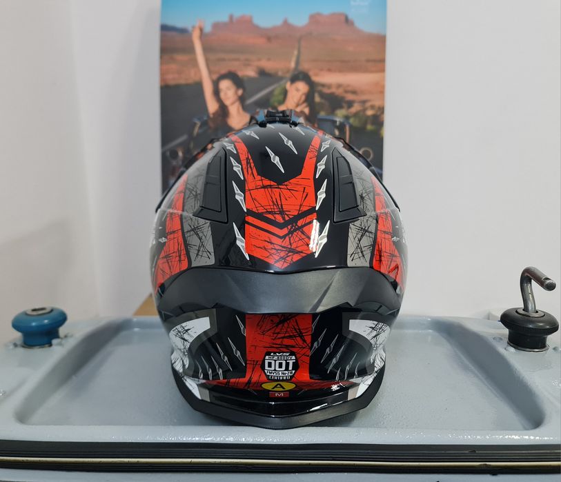 Vând cască enduro (atv, moto, trotinetã, bicicletã) mărimea M