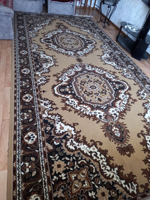 Продам  Ковер  215× 460