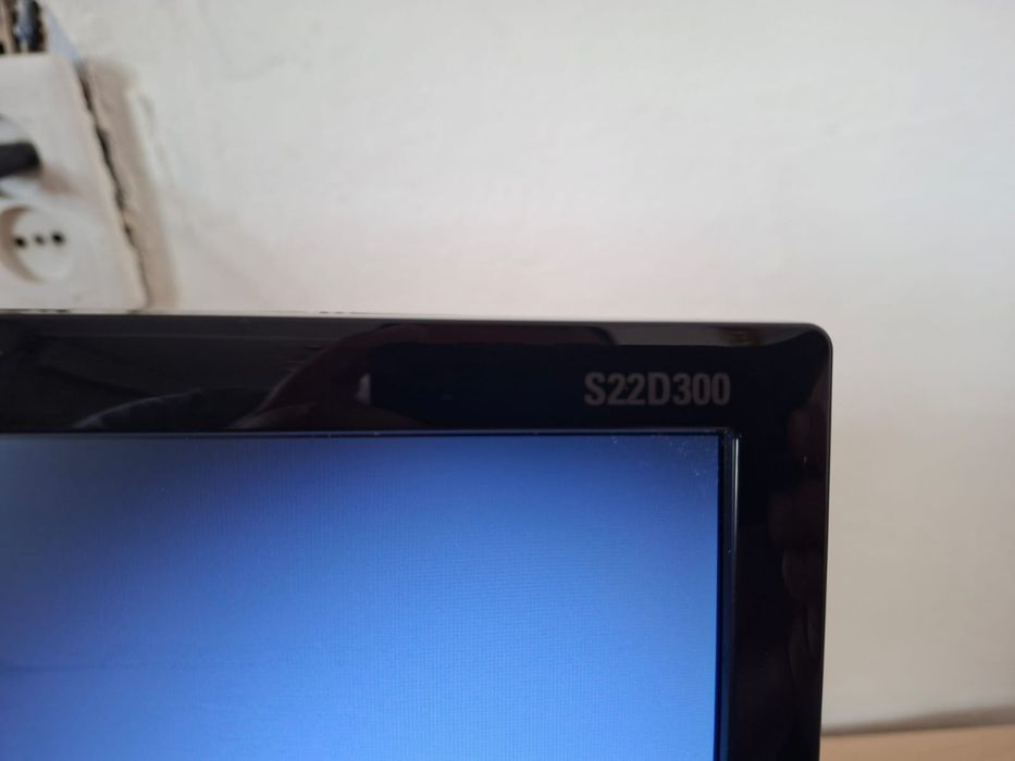 Продам монитор Самсунг