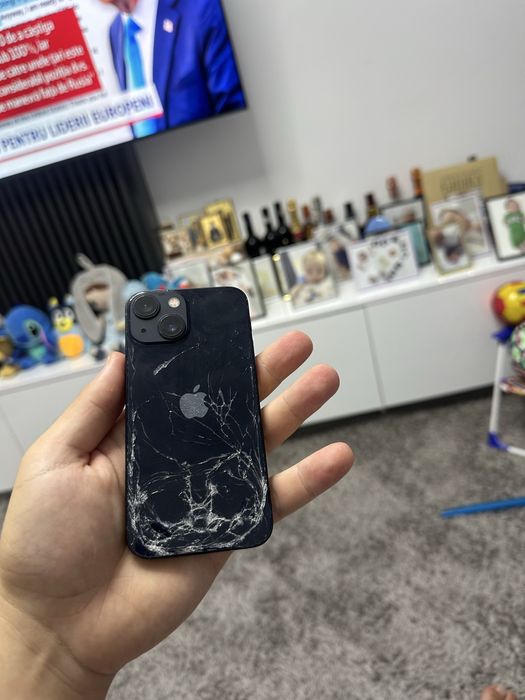 Vand iphone 13 mini piese