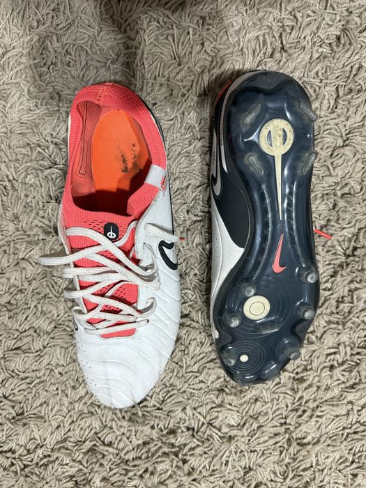 Продаются оригинальные бутсы