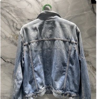 Продаю оригинальную джинсовую куртку Polo Ralph Lauren,привизена изСША