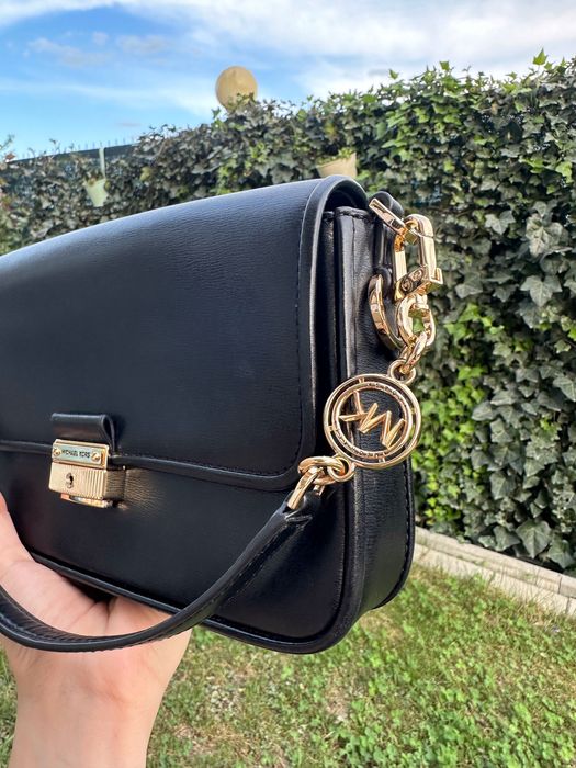 Geanta de umar Michael Kors Originala Neagra