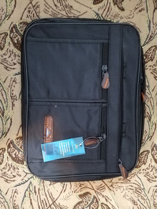 Genți pentru documente