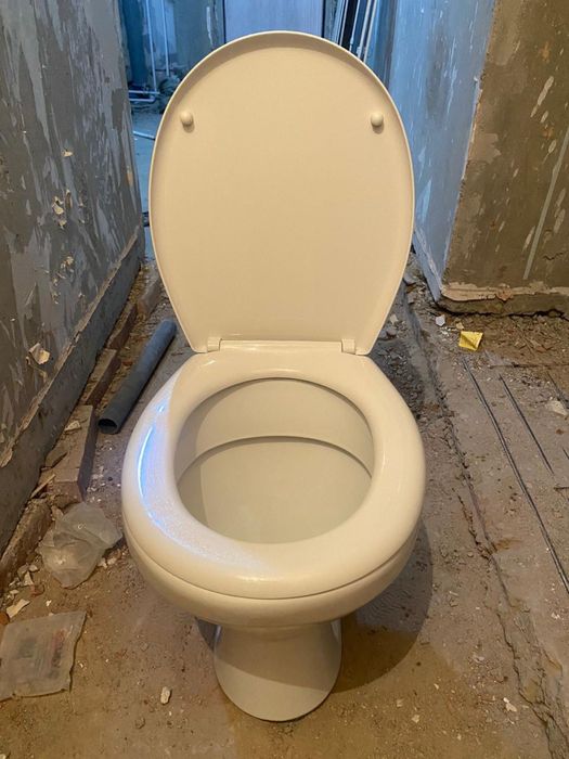 Унитаз в отличном состоянии