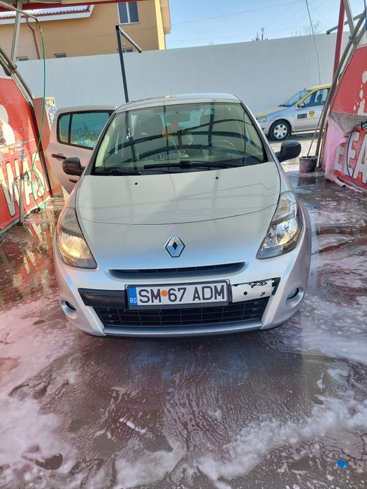 Vând reno clio an 2011