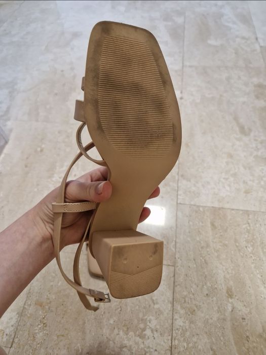 Sandale cu toc Bershka