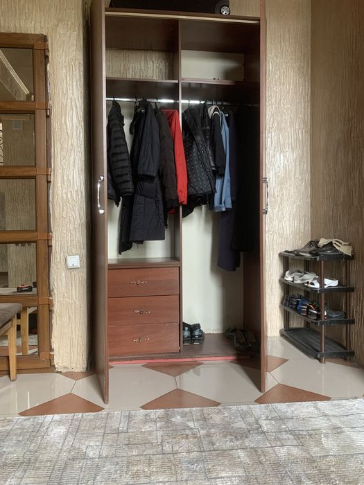 Продам шифонер платьельный.