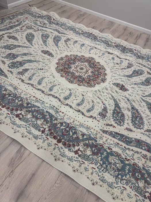 Кілем сатылады 3х5