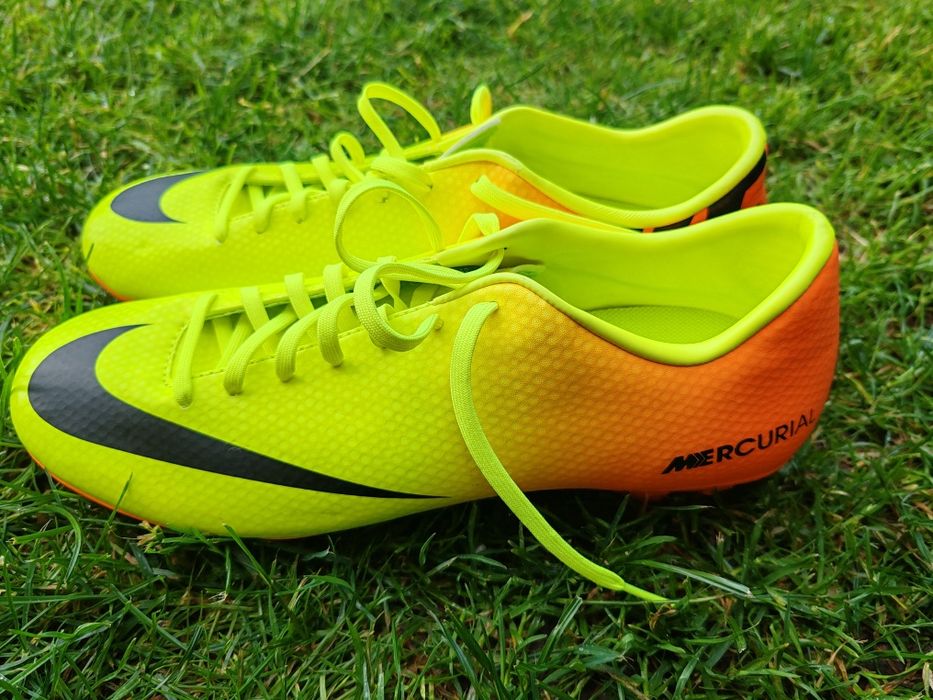 Nike Mercurial fotbal iarba noi