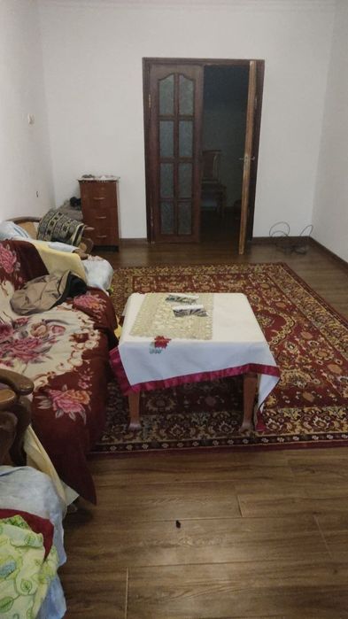 Без маклер 3 хонали квартира бор кизларга ва айоларга хазайкали