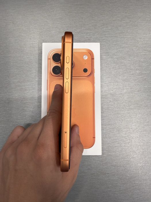Iphone 17 pro 256gb Перфектен