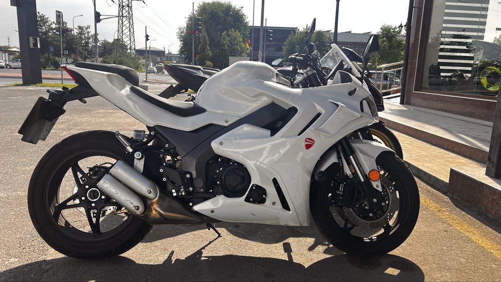 Продается Ducati 400. Имеется рассрочка