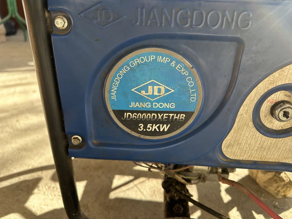 Продается генератор бензиновый