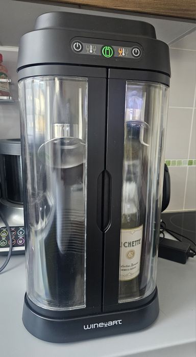 Продавам електрически аератор за вино WINE ART