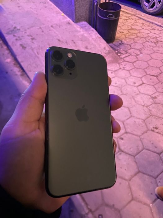 Продам Iphone 11 pro