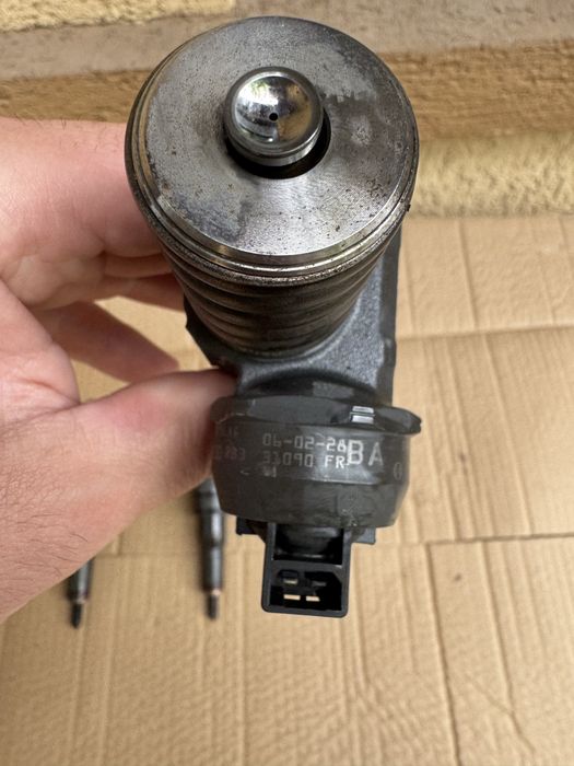 Injector/Injectoare BA Vw Passat B6 1.9 TDI BKC BXE BLS
