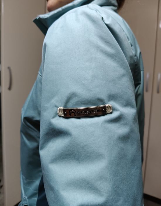 Куртка спортивная