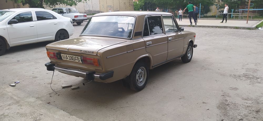 Vaz 2106 gazi bor srochna sotiladi