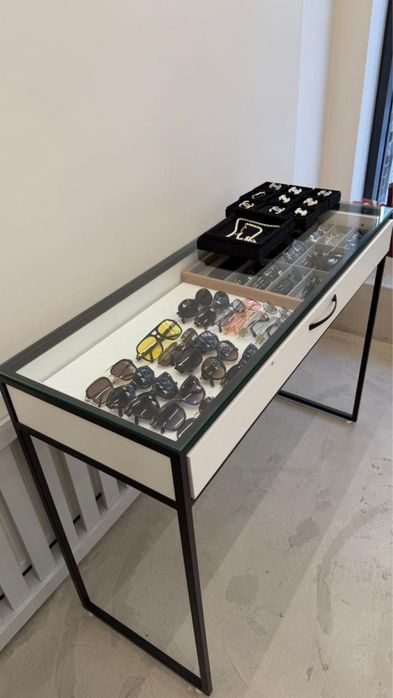 Продается стеллажи