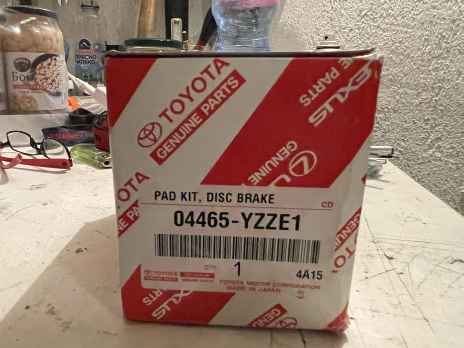 Оригинални накладки Toyota 4runner FJ Cruiser 04465-YZZE1