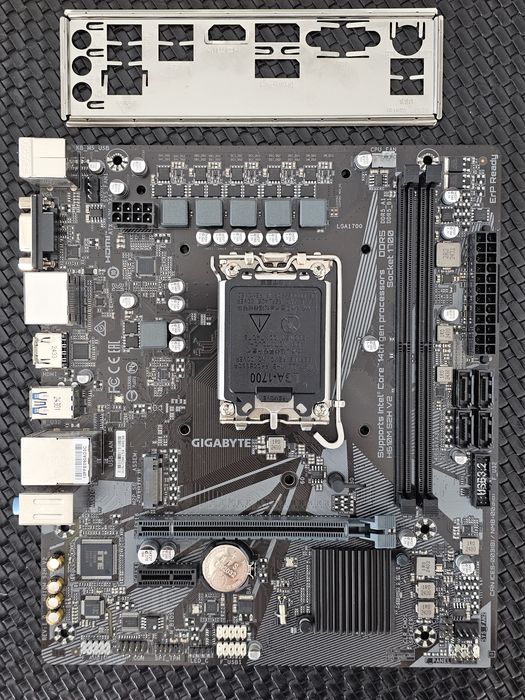 Vand/Schimb Placa de baza Gigabyte H610M DDR5