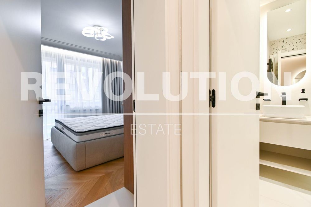 Двустаен апартамент в ж.к. Кръстова Вада