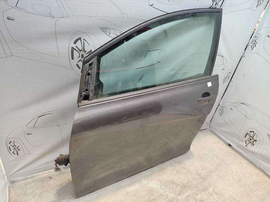 Ușă Față Stânga Seat Altea Minivan Gri Cod Culoare T4 / S7K 2014 / [2004-2015] / 5P0831055A (2E)
