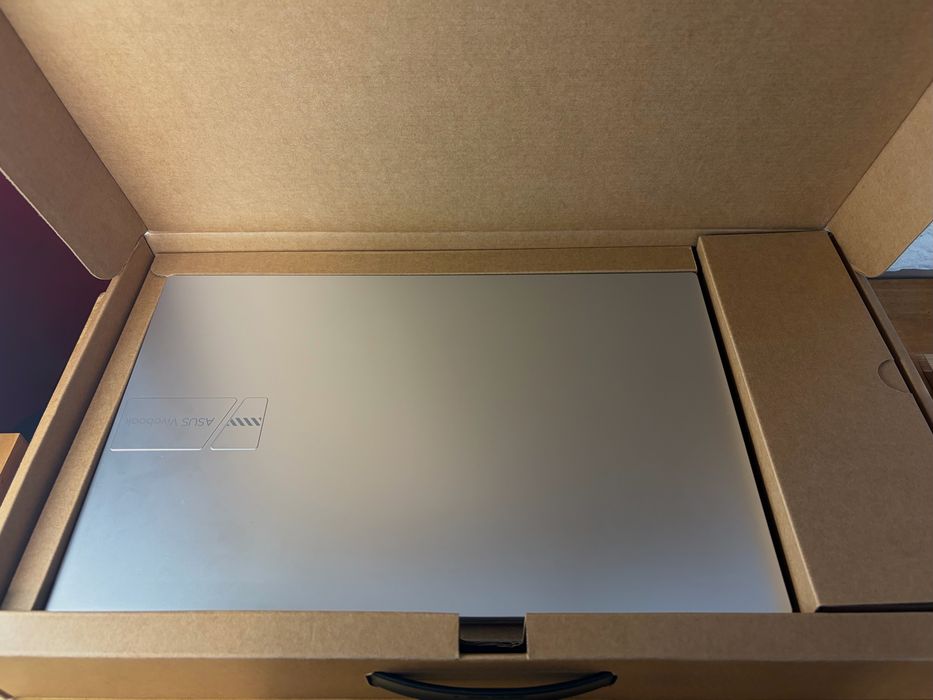 ASUS Vivobook 15 X1504VA