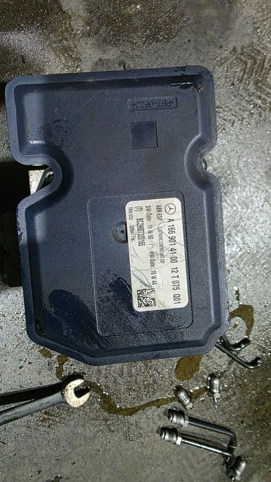pompa abs Mercedes W166 ML350 GLE350 ML250  A1669014100 GLE250
